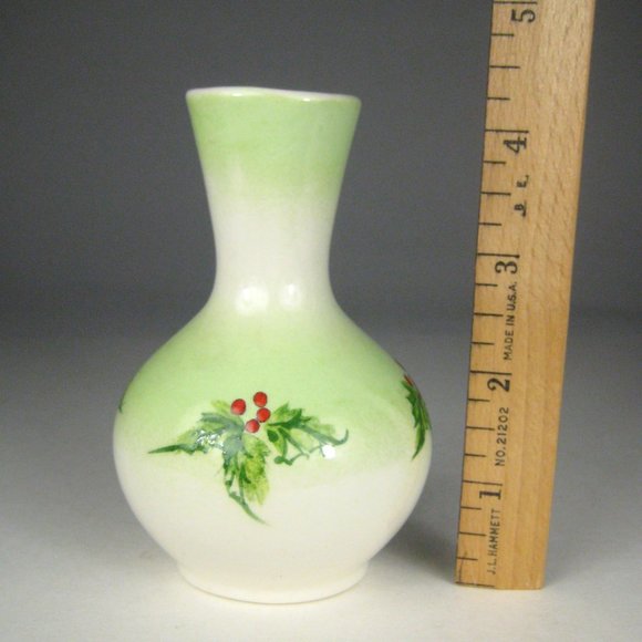 Riddle Signed Vase 4.25 In Christmas Poinsettia Green Ceramic Glazed - Picture 2 of 4